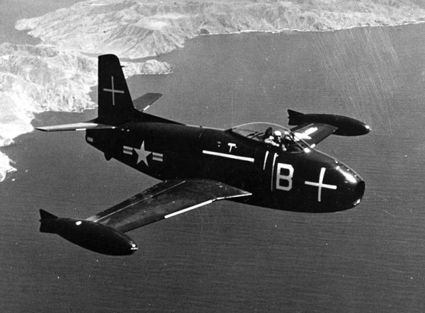 A North American FJ-1 Fury fighter in flight in about 1947. The FJ-1 was the U.S. Navy's first operational jet fighter but only 30 were built, as other types proved to be more promising. The USAF's swept-wing F-86 Sabre fighter was developed from the FJ-1. This again led to the navalized F-86, the FJ-2/-3/-4 series.U.S. Navy Naval History Center, USN photo no. 1053785