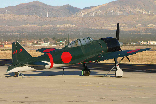 A6M-3-Zero-stilll-in-its-warpaint-from-the-film-Pearl-Harbor-at-Mojave-in-2006-photo-by-Alan-Wilson