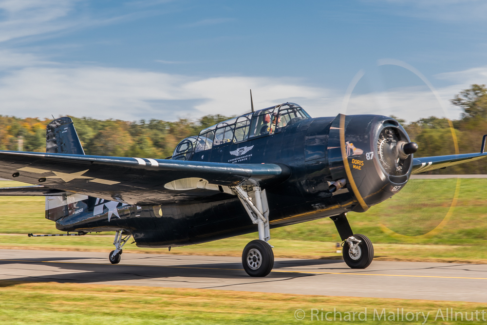 The locally based CAF National Capitol Squadron's TBM-3E Avenger taxies out for takeoff. (photo by Richard Mallory Allnutt) 