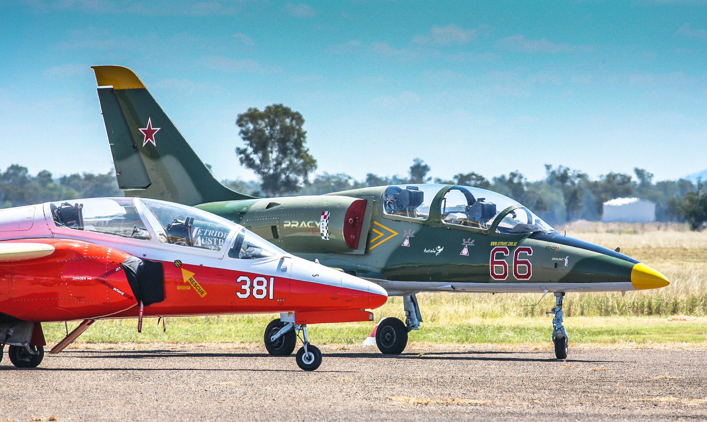 The SIAI-Marchetti (forground) and L-39. David Gale flew them both ably over the course of the show. (photo by Phil Buckley)
