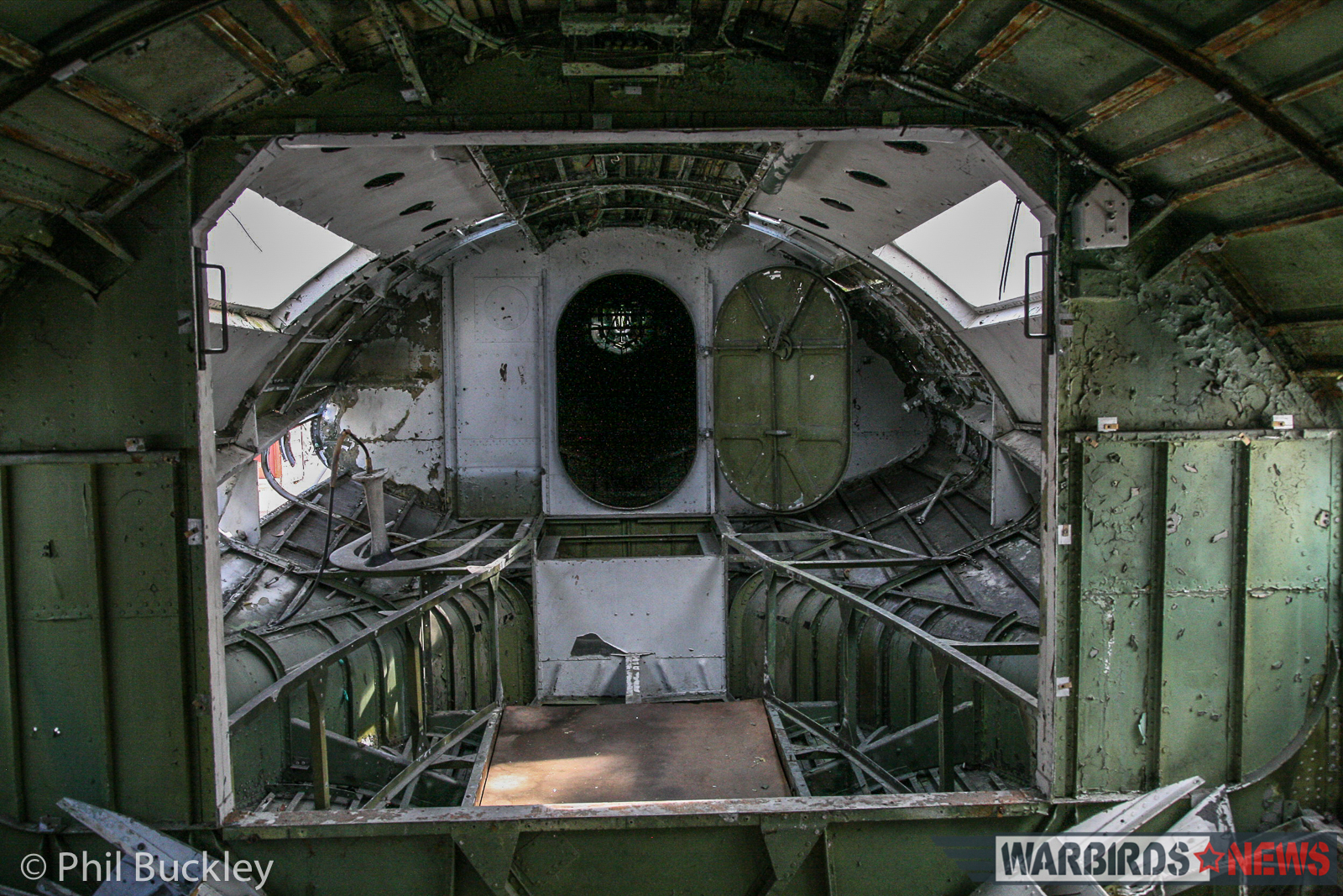 A great view inside the Catalina's waist position. (photo by Phil Buckley)