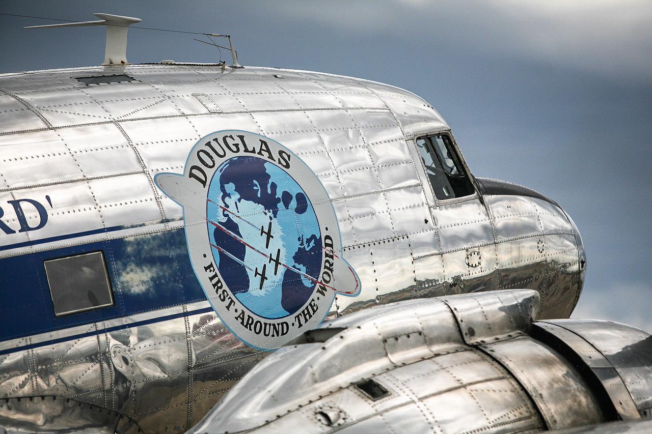 DC-3. (photo by Phil Buckley)
