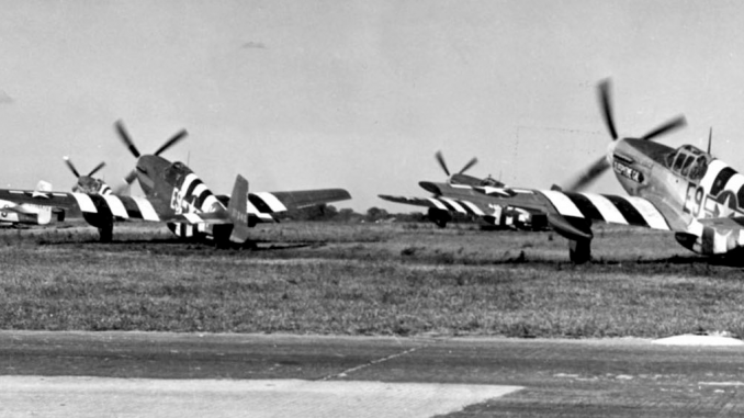 P-51-Invasion-Stripes-678x381.png