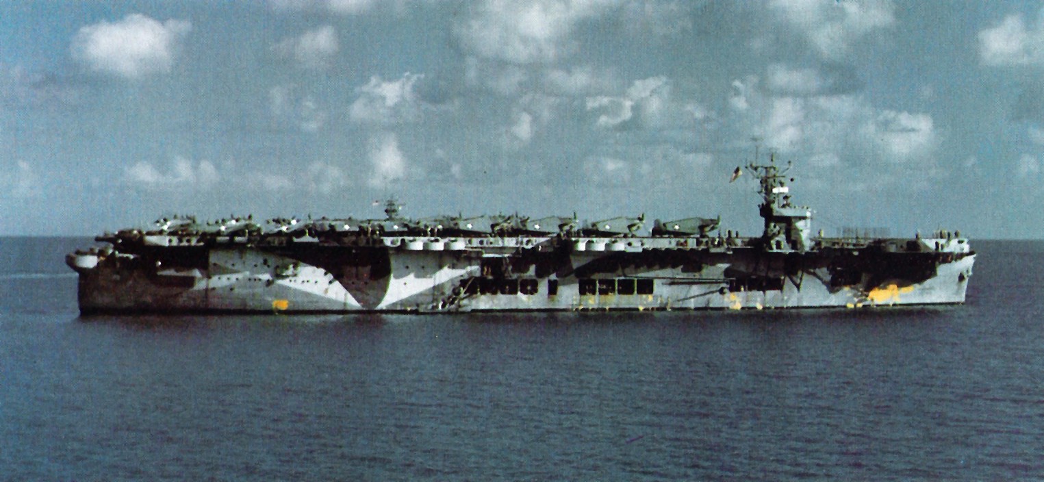 The U.S. Navy escort carrier USS Santee (ACV-29), probably taken on 16 October 1942. Santee was the only one in her class ever camouflaged in Measure 17.