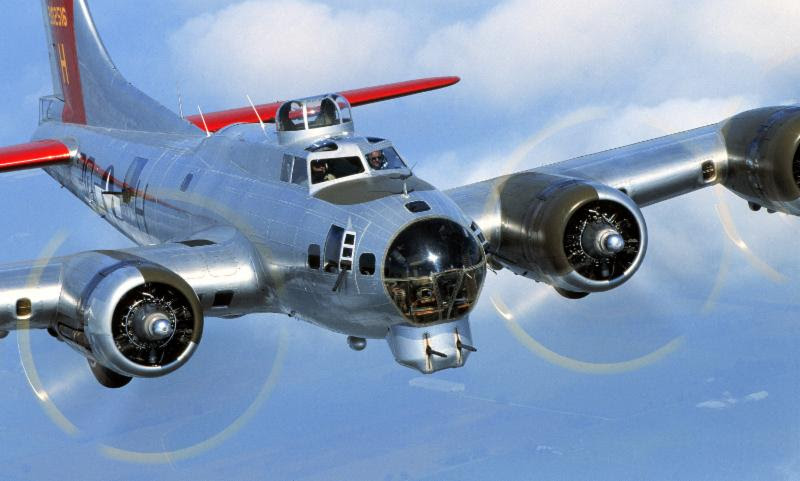 X  Boeing B-17 "Aluminum Overcast"